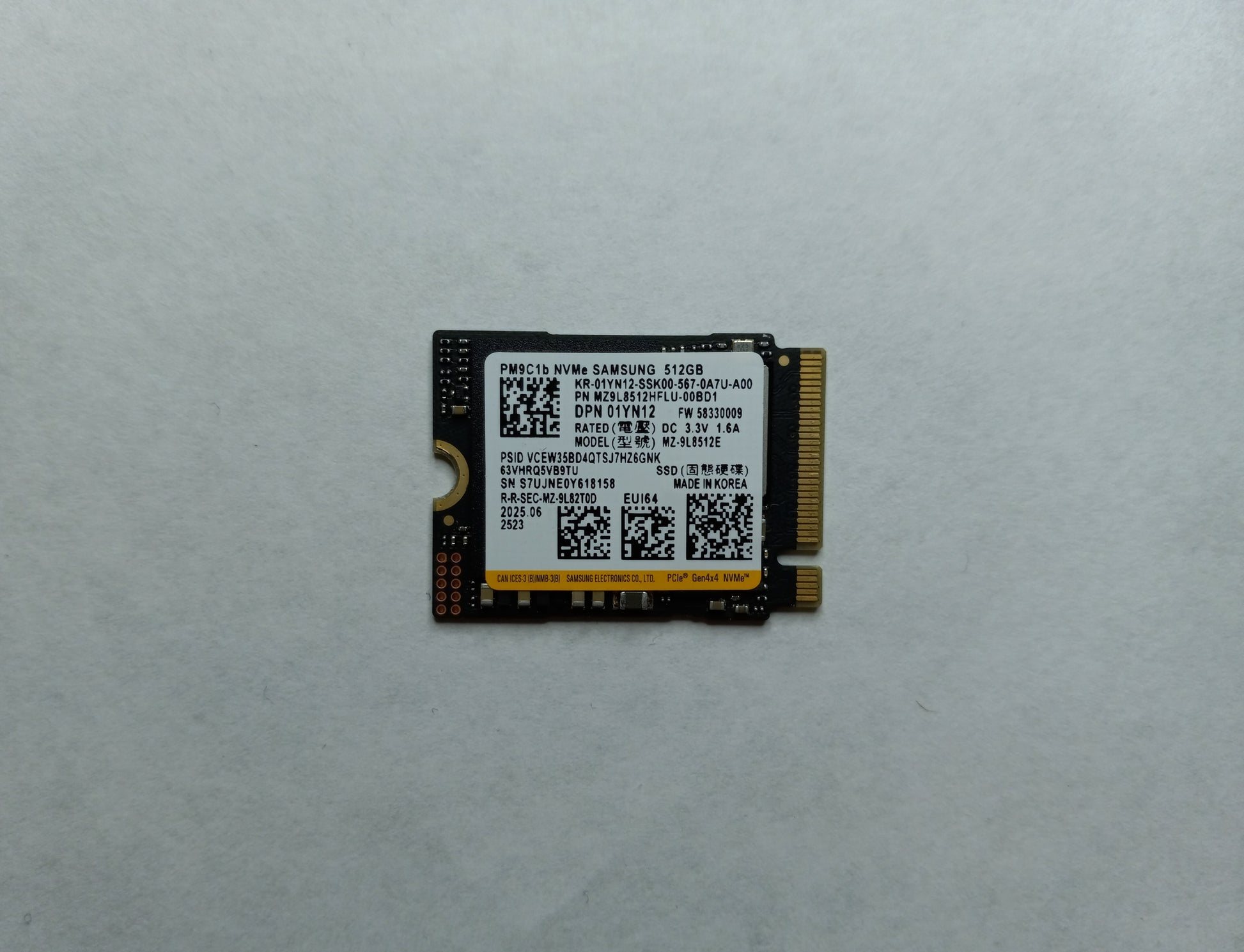 Drives & Storage>SSD Drives - Dell - 1YN12 - Open Box