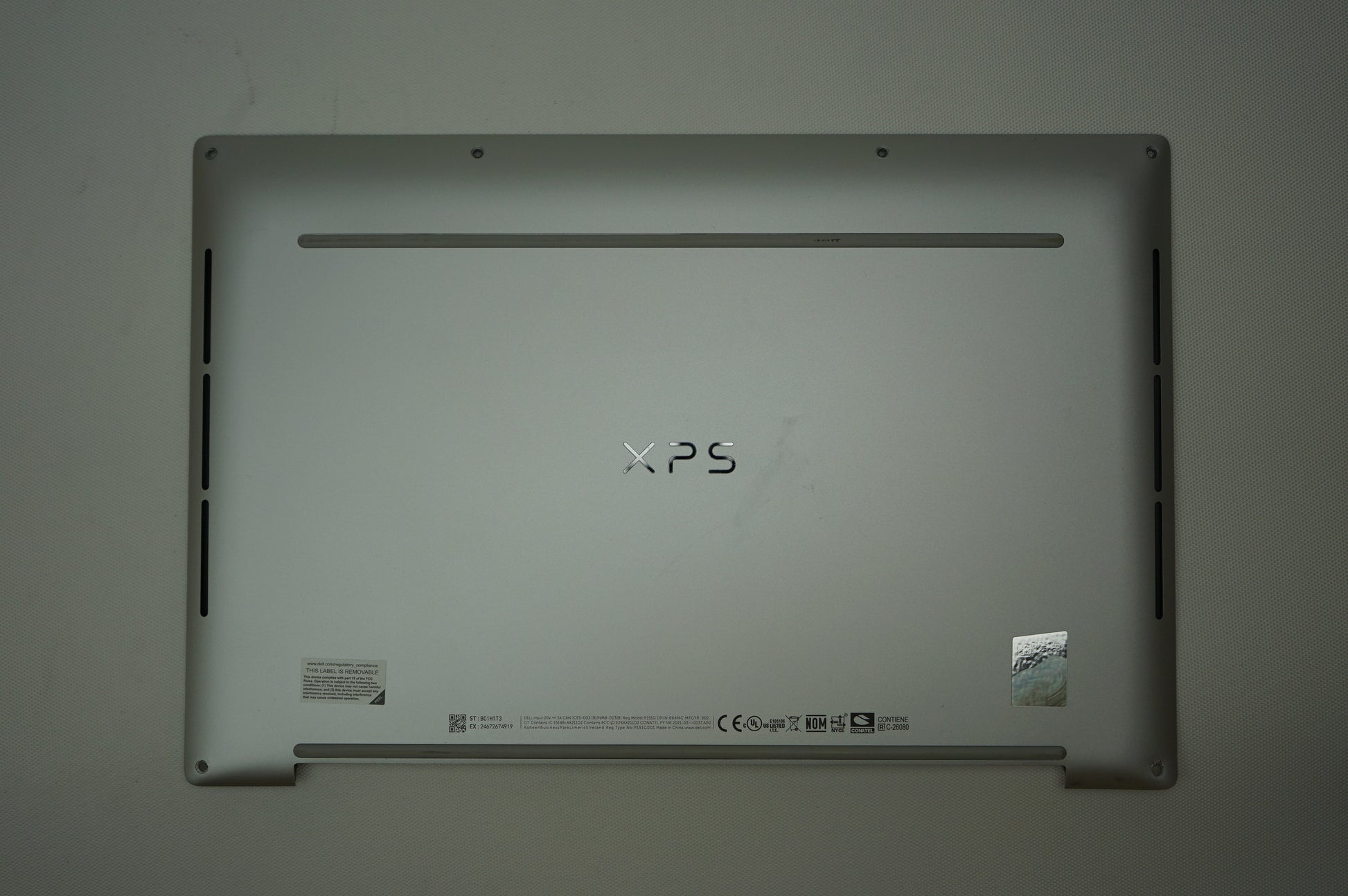 Components>Chassis & Chassis Parts>Laptops - Dell - FJT52 - Open Box