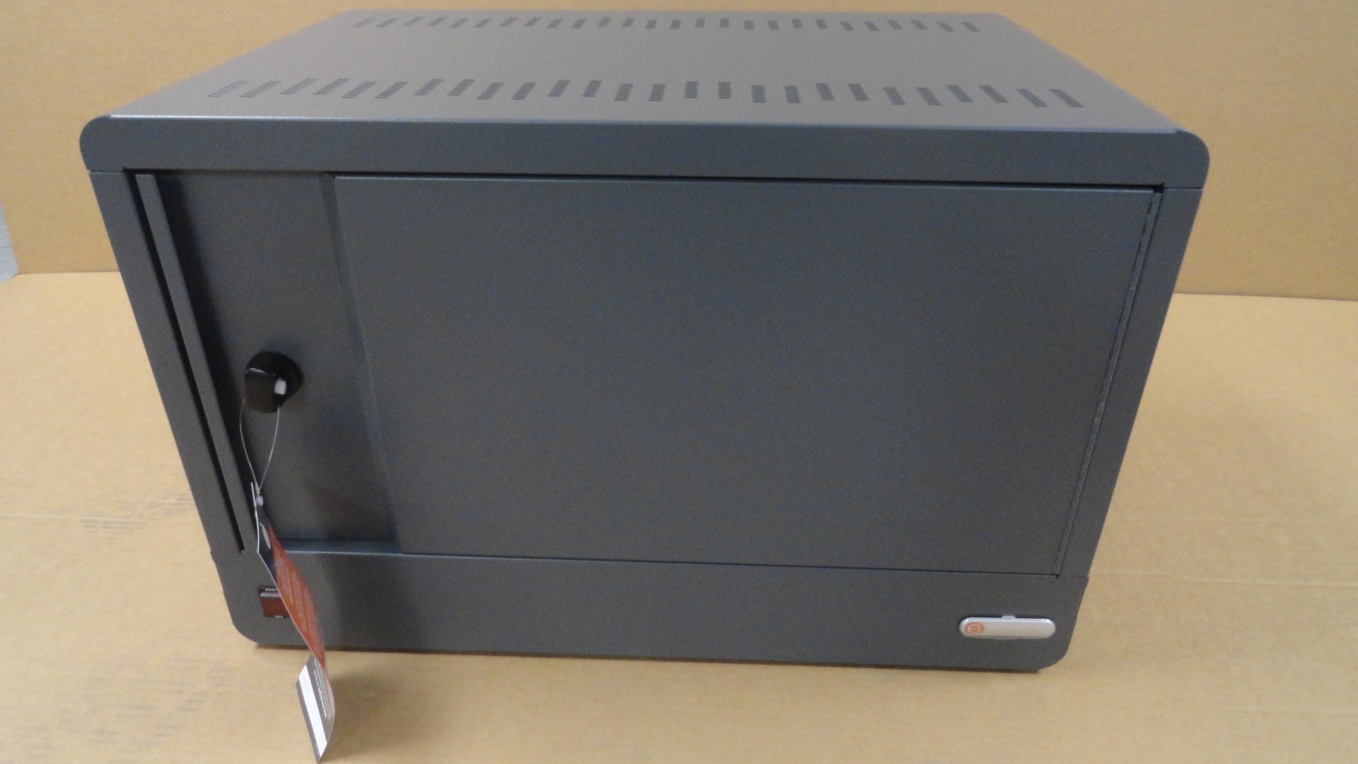 Laptops>Accessories>Carts - Bretford Manufacturing - ELMTS16-USBC-CG - Open Box