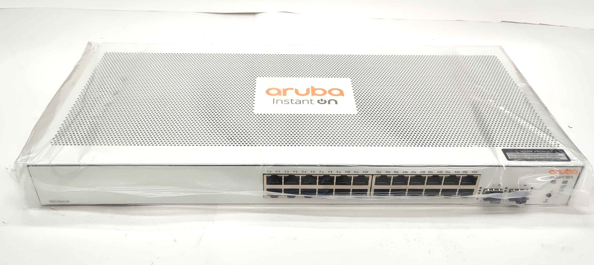 Networking>Network Hubs / Switches - Hewlett-Packard - JL812A - Open Box