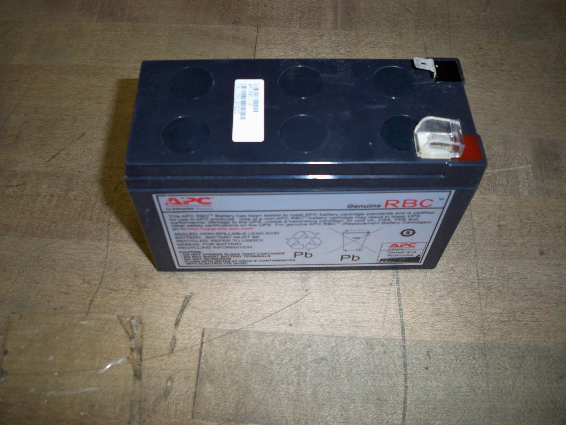 UPS & Power>Batteries - APC - APCRBC110 - Open Box