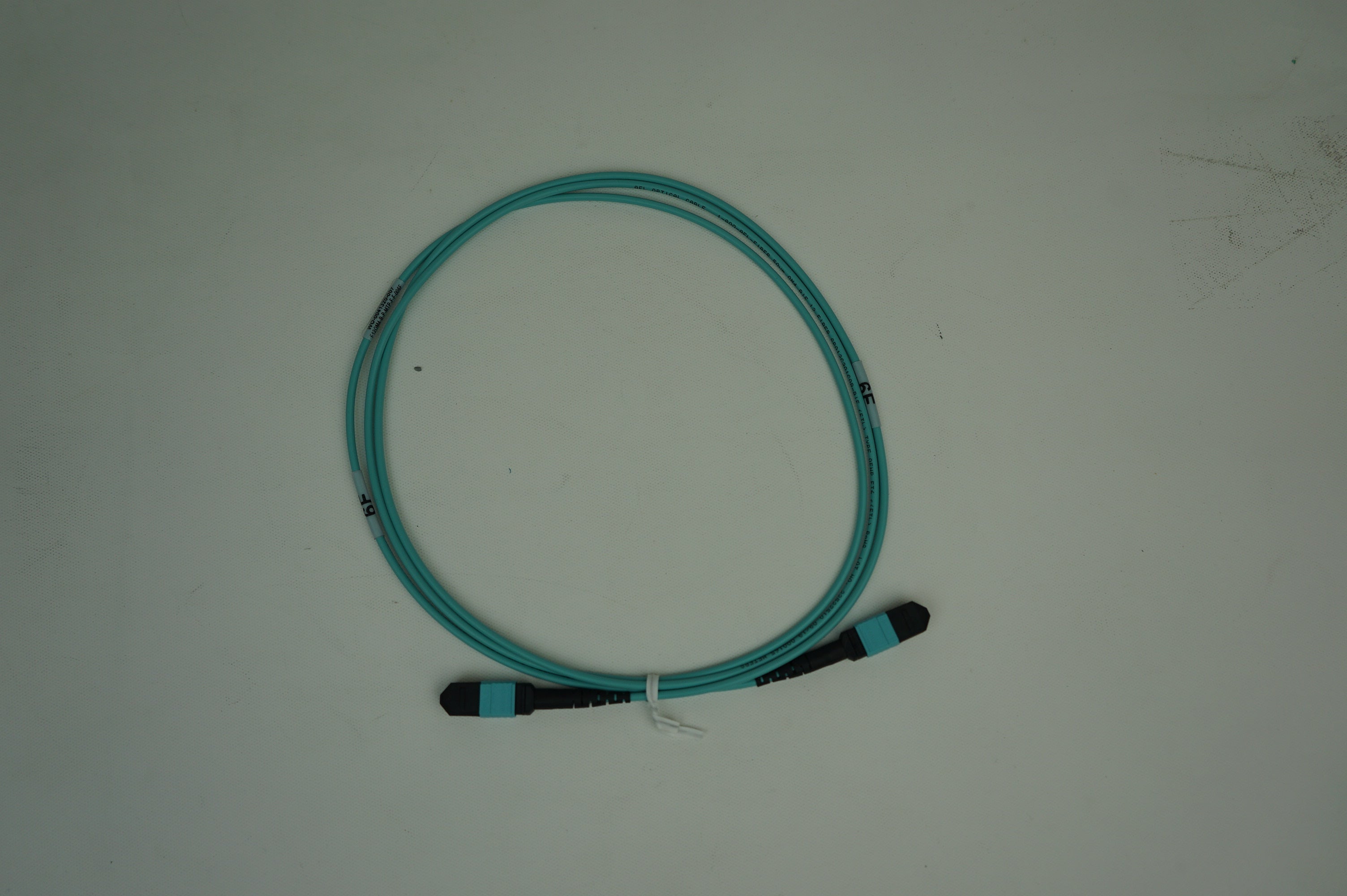 Cables & Connectors>Fibre - Afl Hyperscale - F12OM4-B-P-MTP-F-F-006F - New