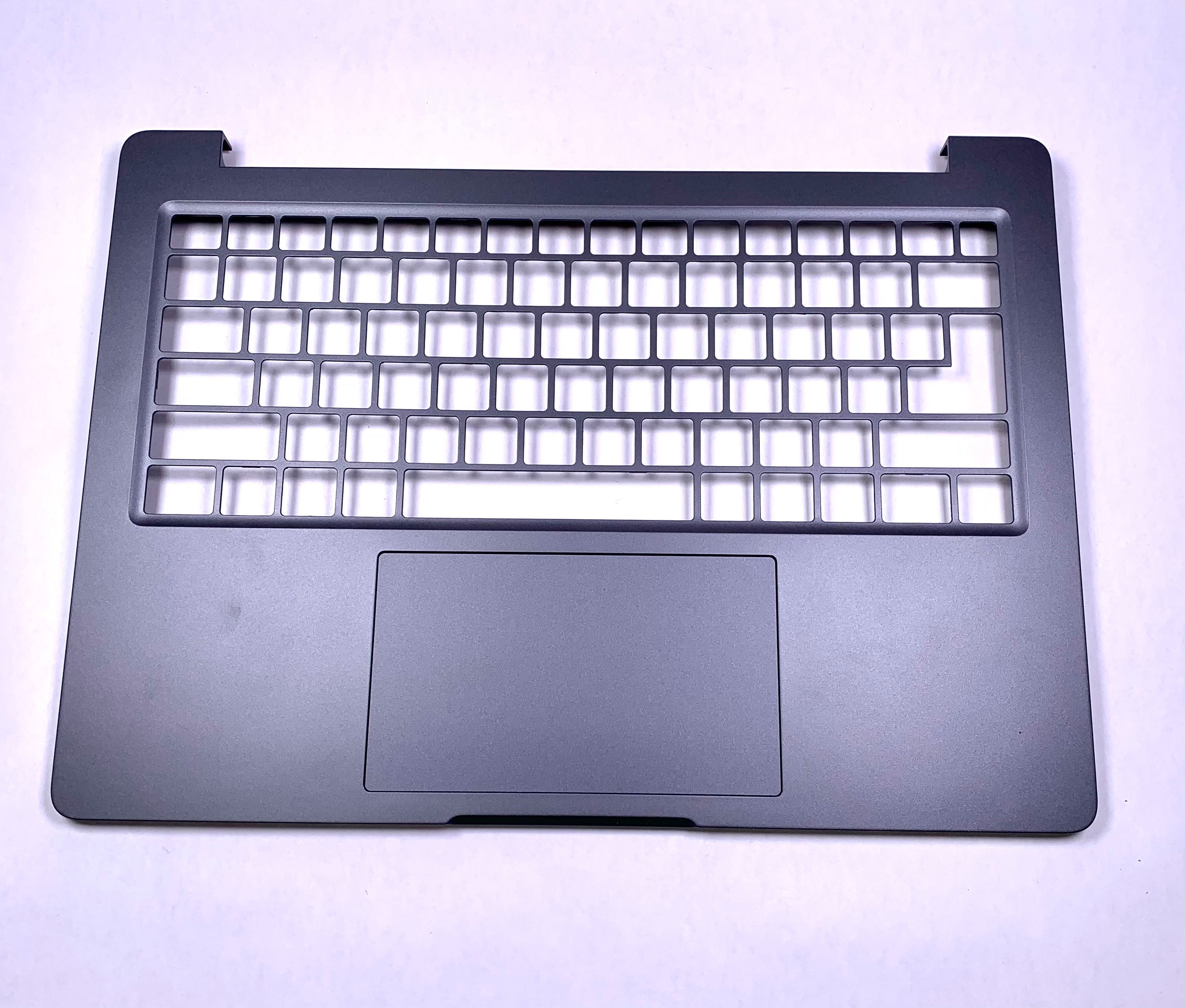 Components>Chassis & Chassis Parts>Laptops - Dell - P3N6V - Open Box