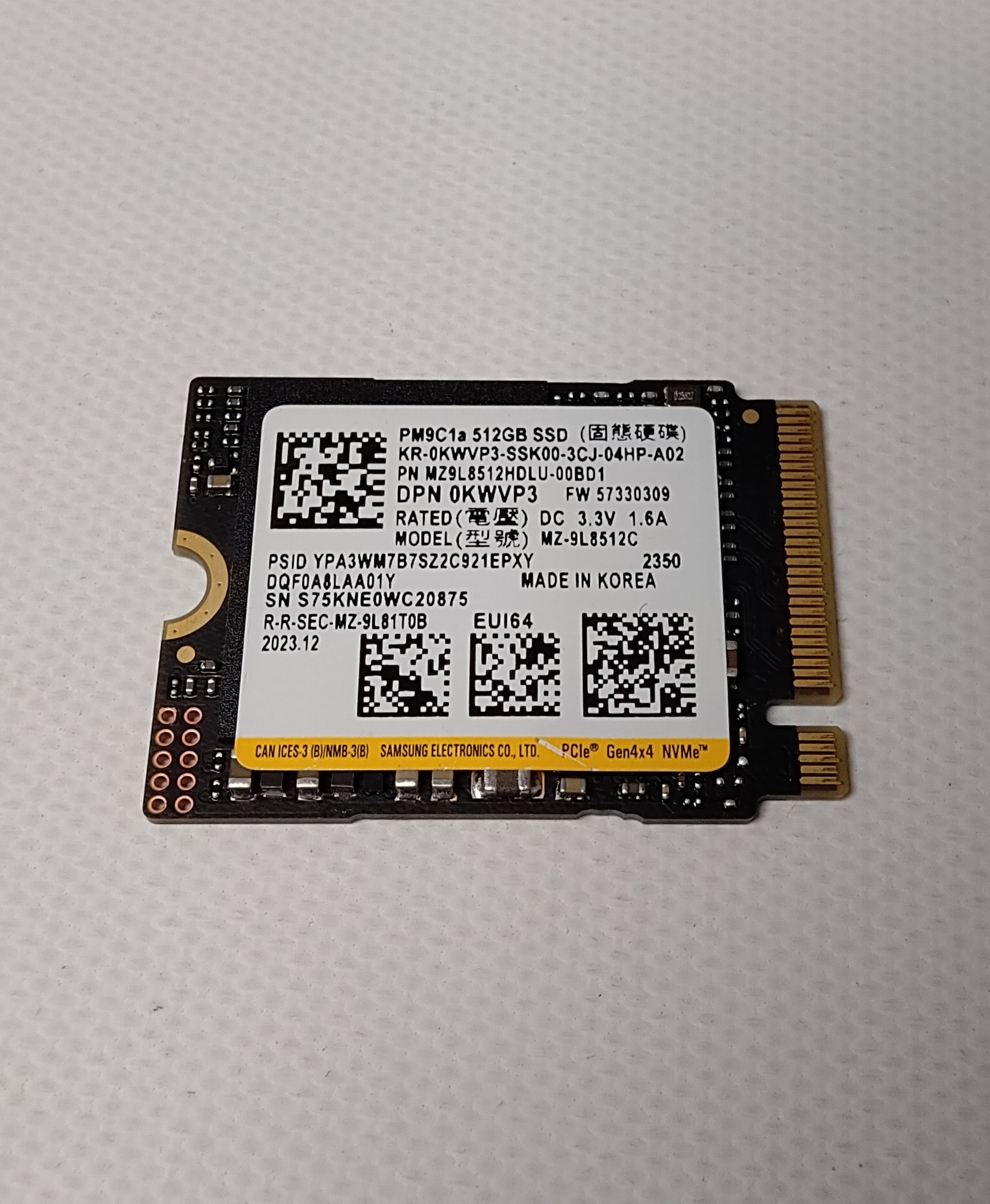 Drives & Storage>SSD Drives - Dell - KWVP3 - Open Box