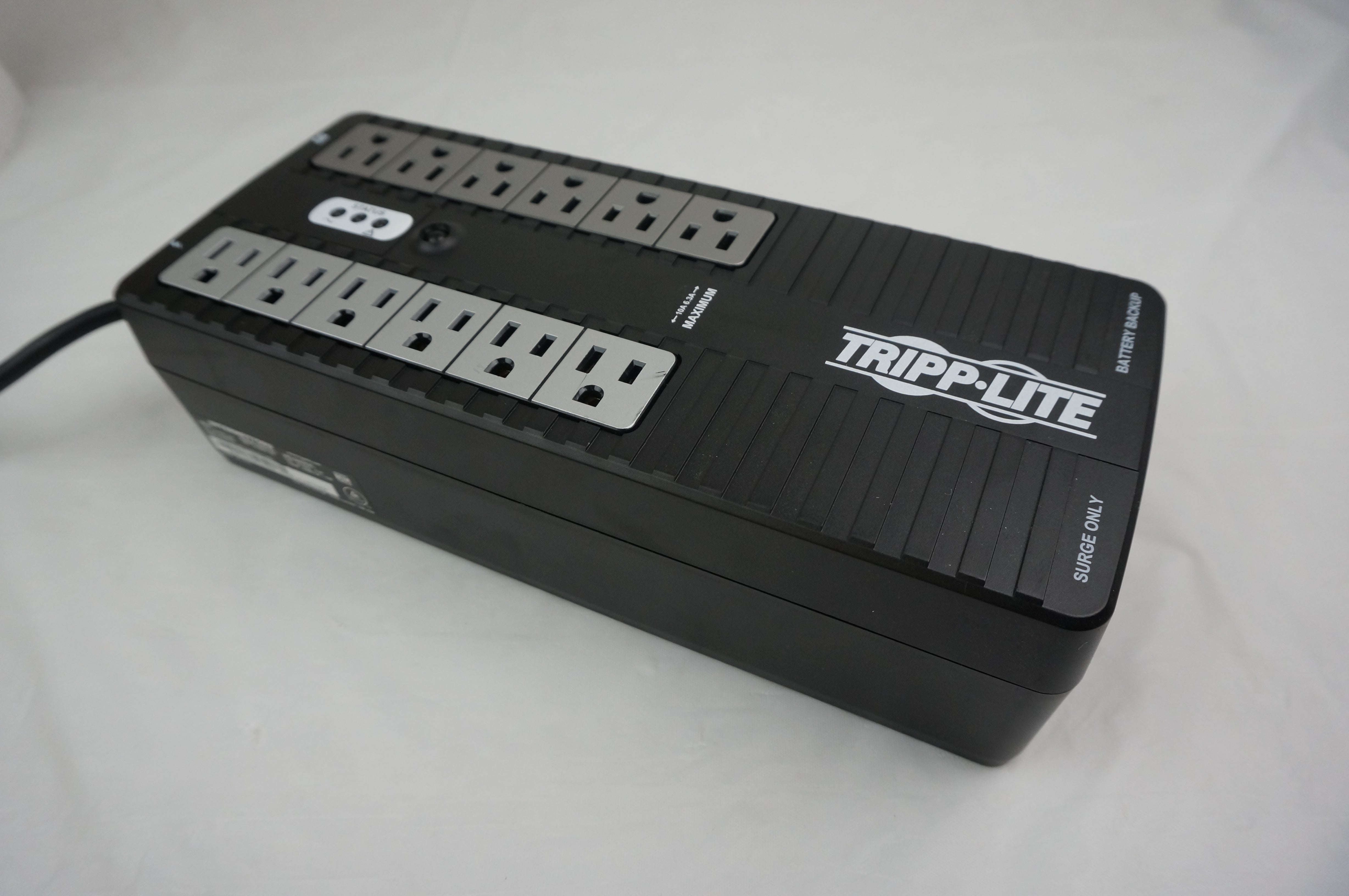 UPS & Power>UPSs - Tripp Lite - INTERNET750U - Open Box