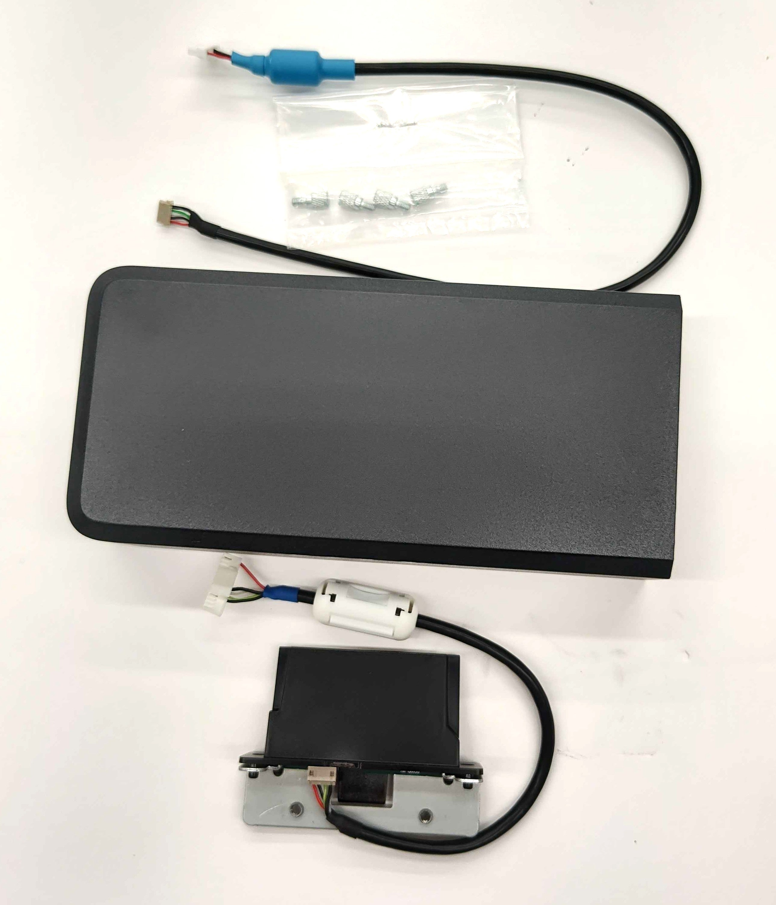 Networking>Network Hubs / Switches - Lenovo - 27X0823 - Open Box