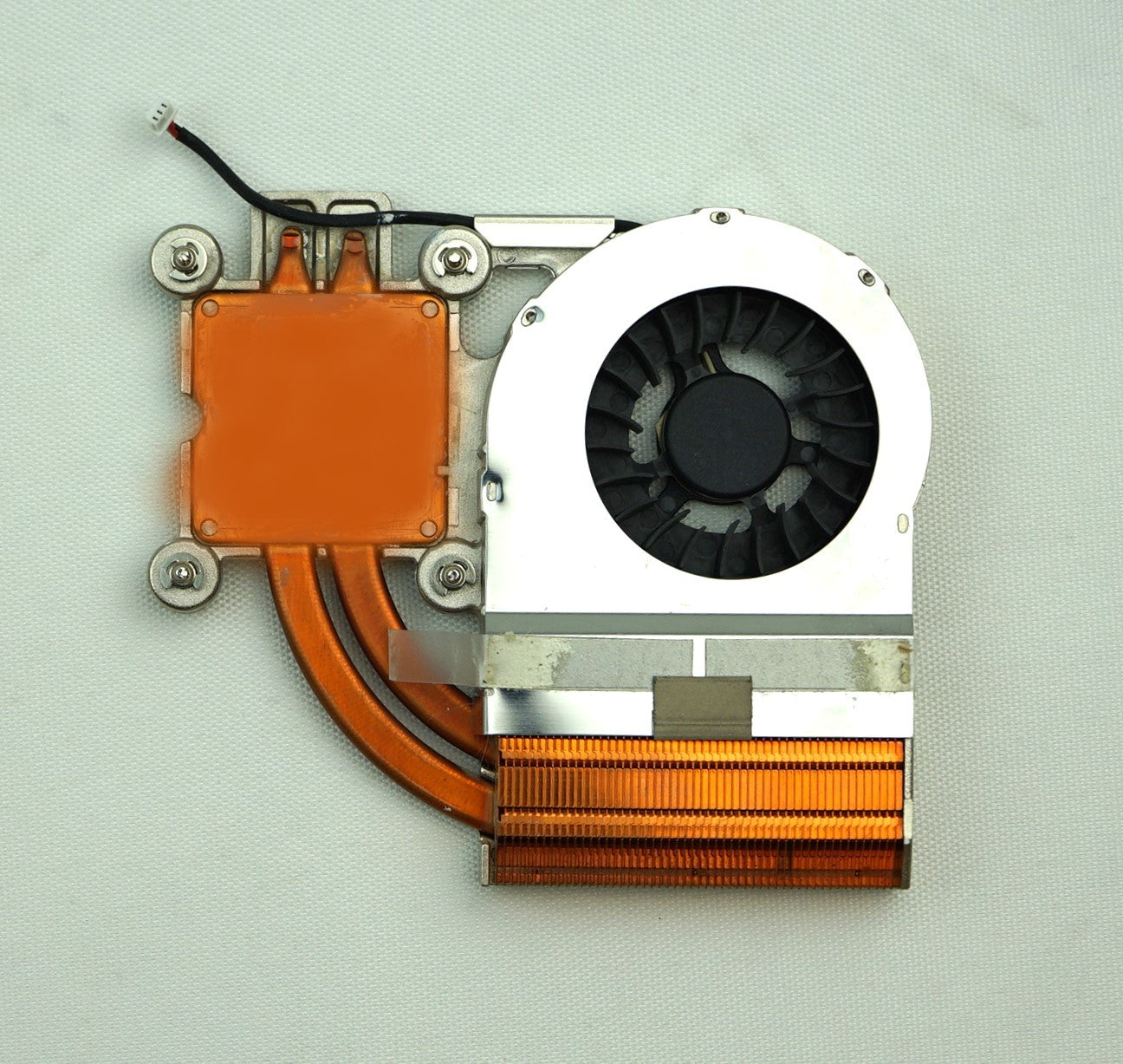 Components>Fans and Heatsinks>Laptops - Dell - 1X475 - Open Box