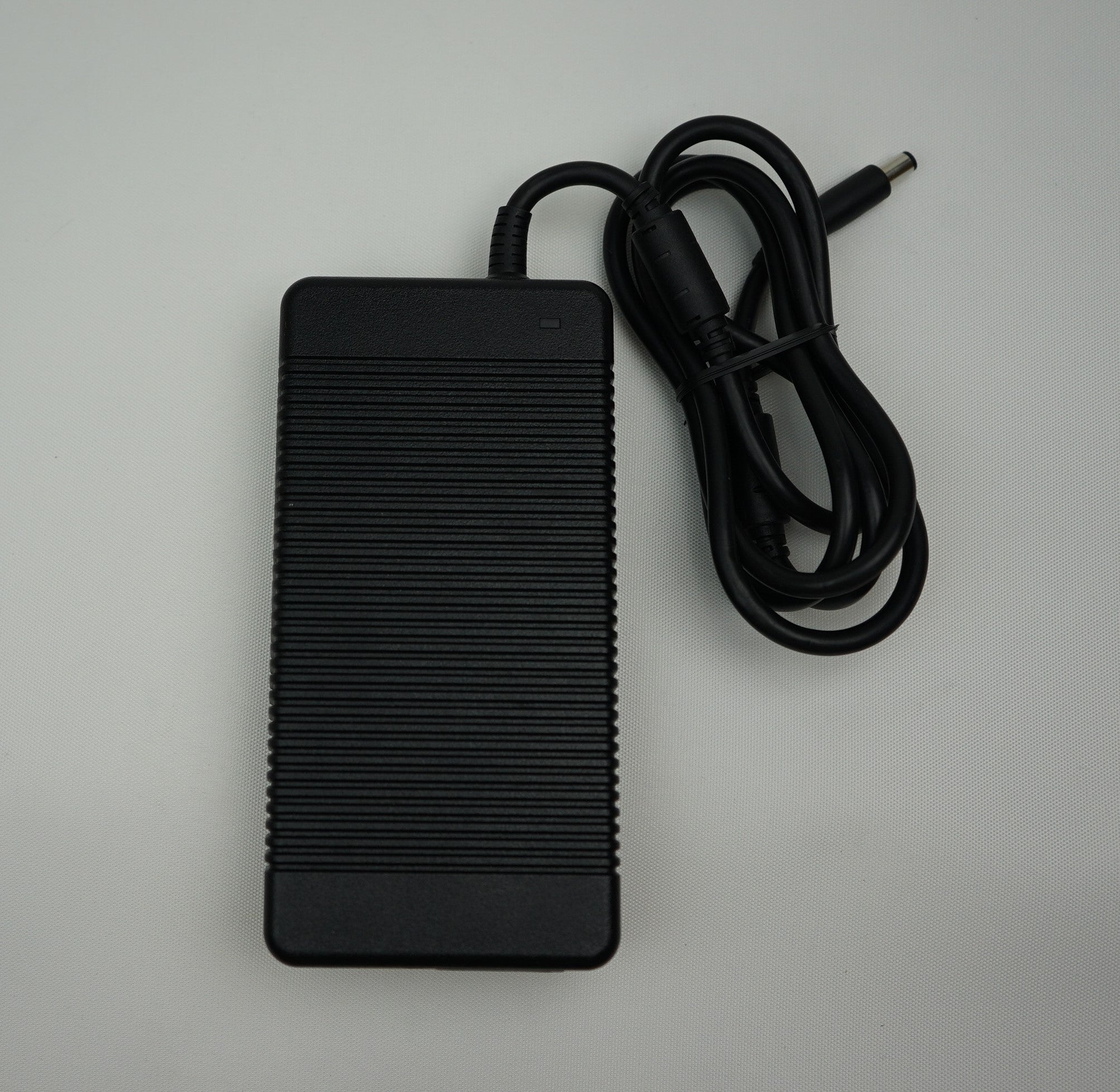 Components>AC Adapters>Laptops - Dell - 1MDV8 - Open Box