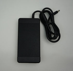 Dell 1MDV8 330 Watts AC Adapter