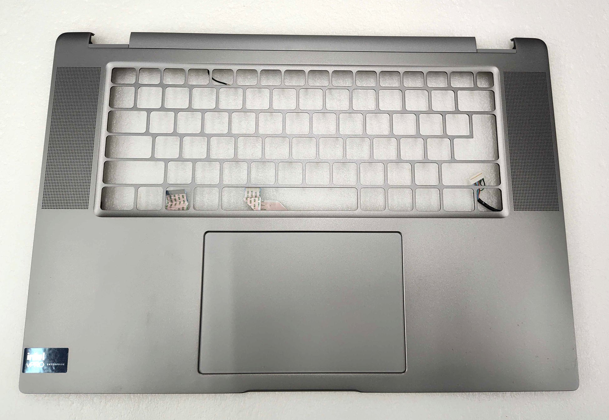 Components>Chassis & Chassis Parts>Laptops - Dell - 3MN94_KC8FC - Open Box