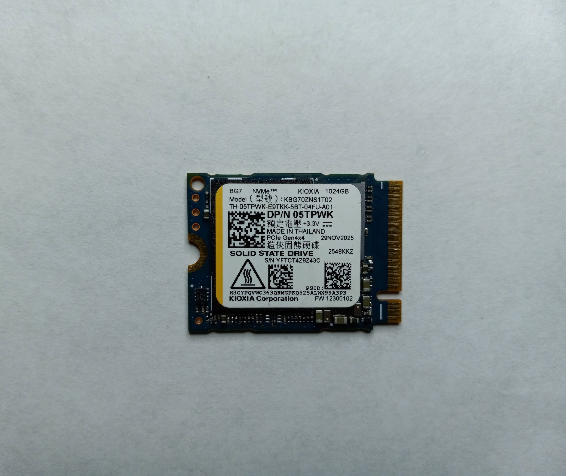 Drives & Storage>SSD Drives - Dell - 5TPWK - Open Box