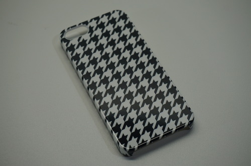 Venom Communications CO7578 Houndstooth Case for iPhone 5 - Black, White