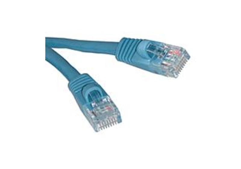 Cables To Go 757120152002 10 Feet CaT5e 350 MHz Snagless Patch Cable - Blue